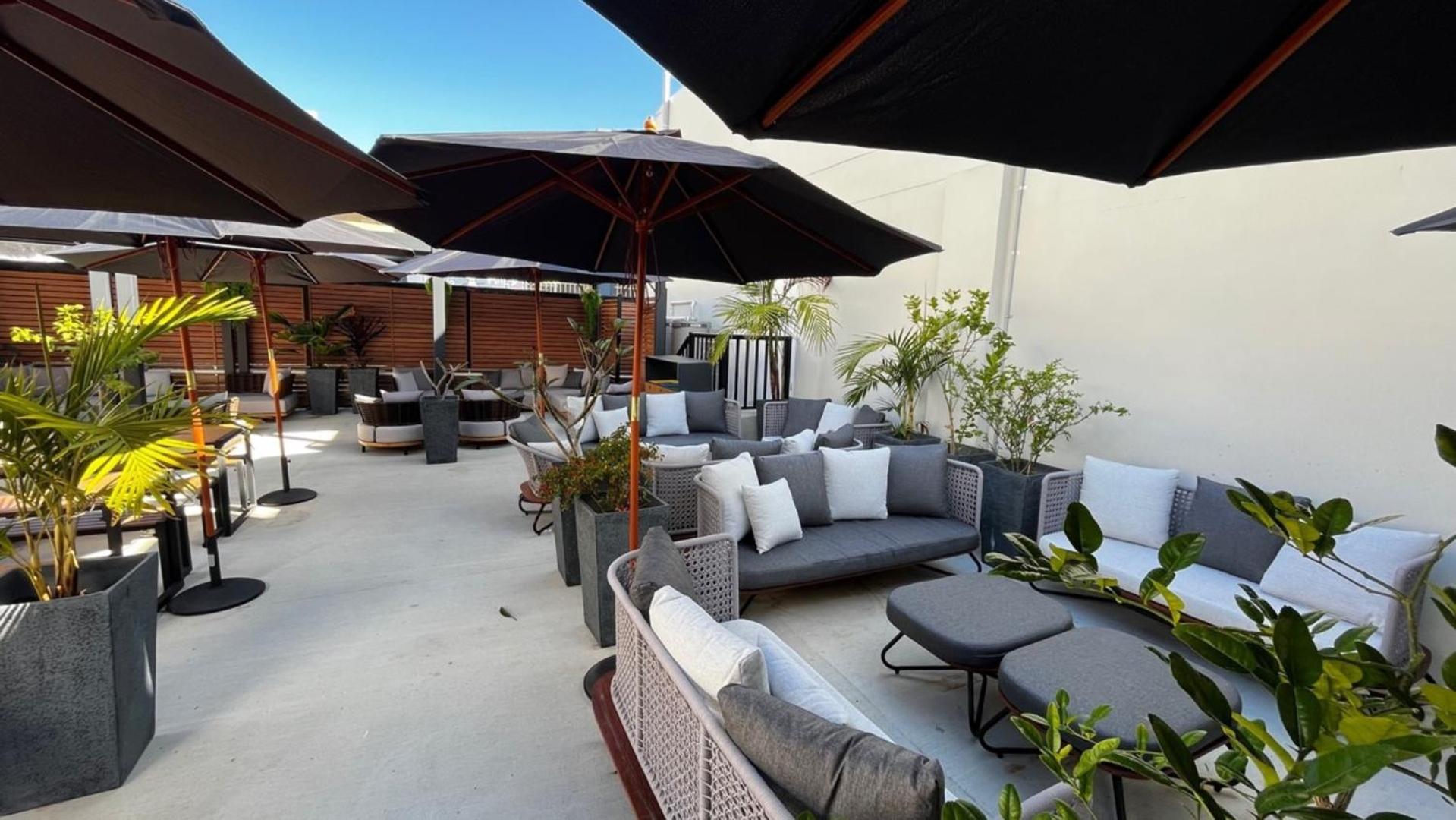 Capsuleaccom Hostel Гоулд Коуст Екстериор снимка
